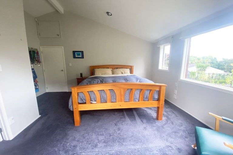 Photo of property in 137 Matipo Road, Te Atatu Peninsula, Auckland, 0610