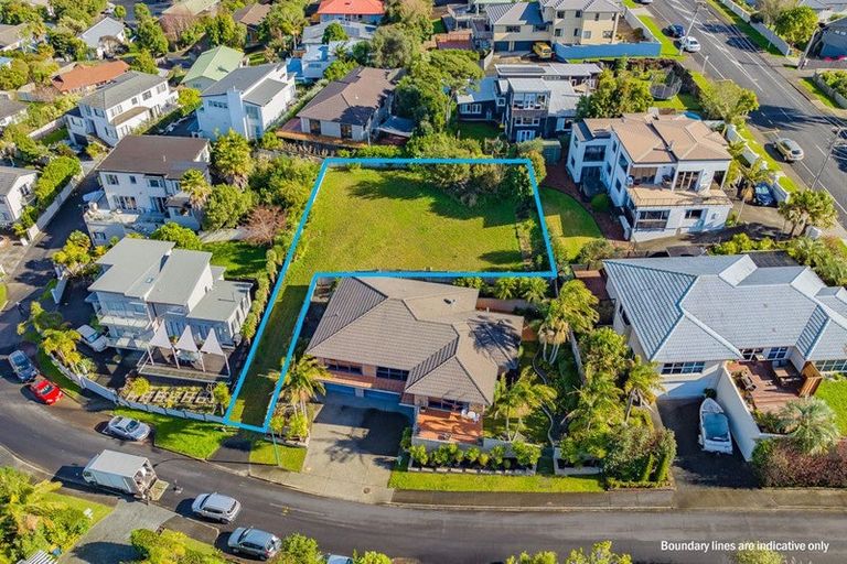 Photo of property in 5 Graceview Way, West Harbour, Auckland, 0618