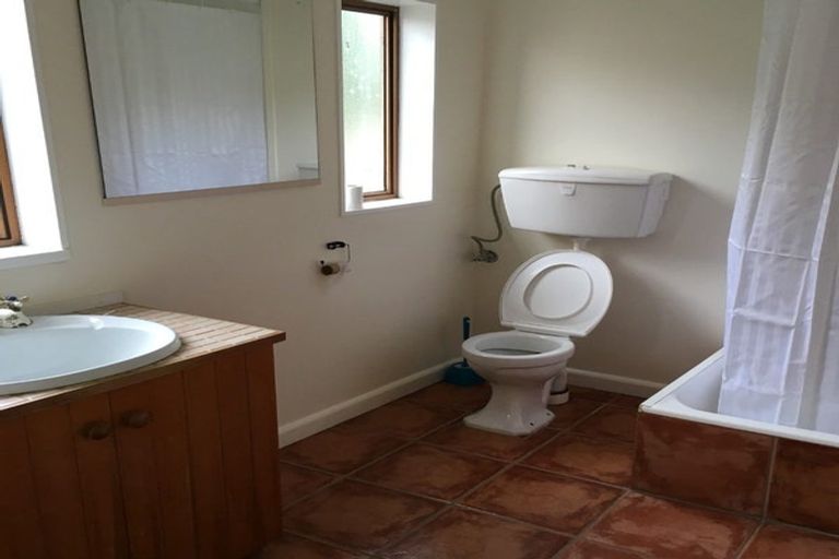 Photo of property in 70 Toi Street, Otaki Beach, Otaki, 5512