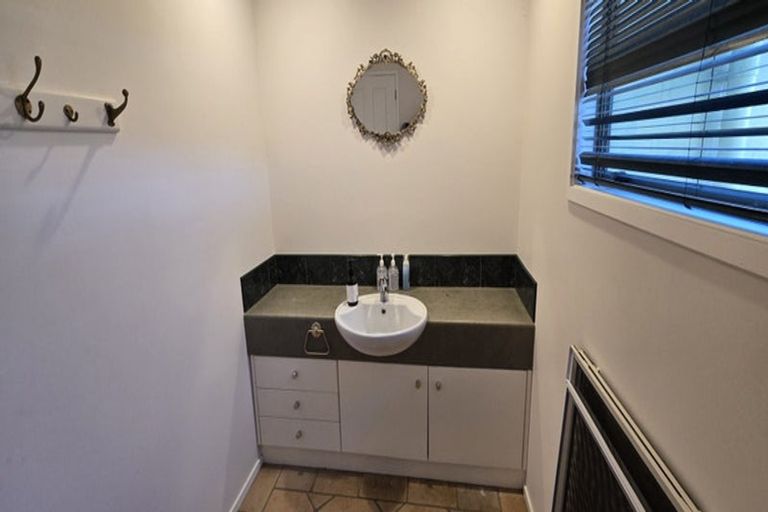 Photo of property in 755 Chapel Road, Dannemora, Auckland, 2016