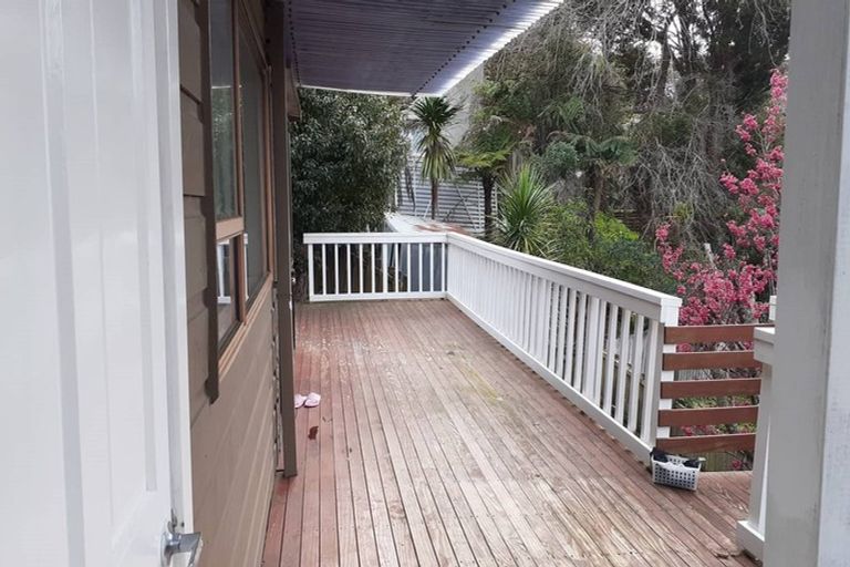 Photo of property in 45 Agincourt Street, Glenfield, Auckland, 0629