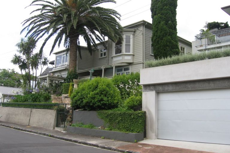 Photo of property in 14 Hillside Crescent South, Leigh, Auckland, 0985