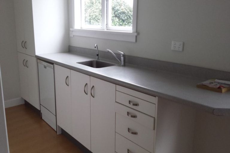 Photo of property in 10 Erin Street, Hawera, 4610