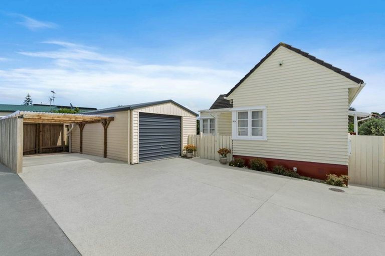 Photo of property in 50a Megan Avenue, Pakuranga Heights, Auckland, 2010