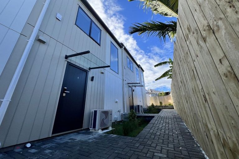 Photo of property in 4/25 Abbotleigh Avenue, Te Atatu Peninsula, Auckland, 0610