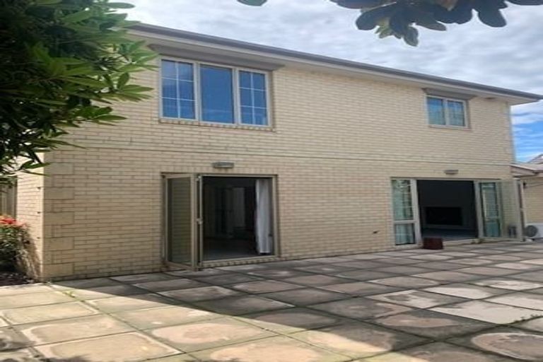 Photo of property in 29 Straven Road, Riccarton, Christchurch, 8011