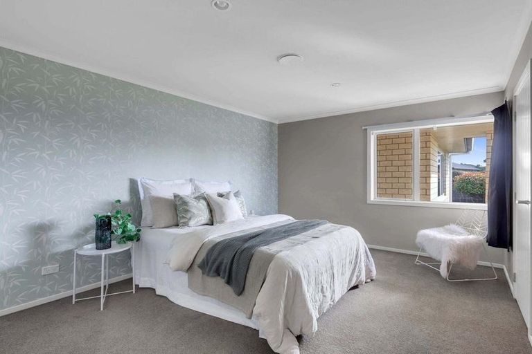 Photo of property in 1 Whitney Place, Rototuna North, Hamilton, 3210