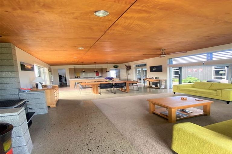 Photo of property in 5 Laurent Way, Ohau, Levin, 5570