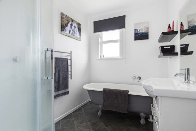 Photo of property in 14 Kowhai Place, Te Kauwhata, 3710