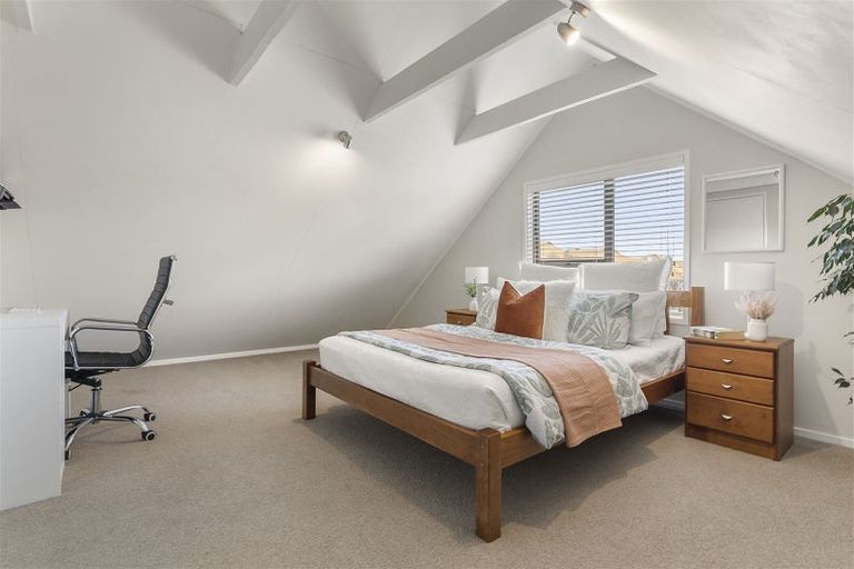 Photo of property in 57 Kurnell Drive, Botany Downs, Auckland, 2010