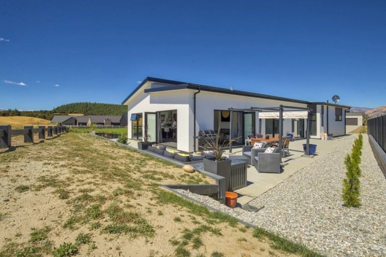 Photo of property in 81 Infinity Drive, Wanaka, 9305