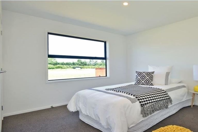 Photo of property in 23 Mill Grove, Clareville, Carterton, 5713