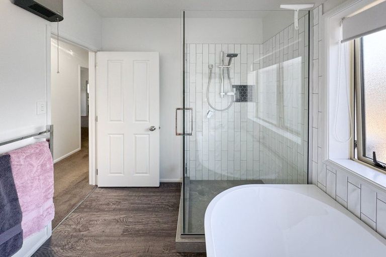 Photo of property in 14 Elmslie Grove, Halswell, Christchurch, 8025