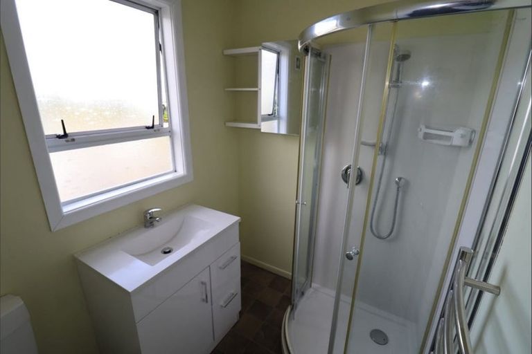 Photo of property in 3 Bella Grove, Naenae, Lower Hutt, 5011