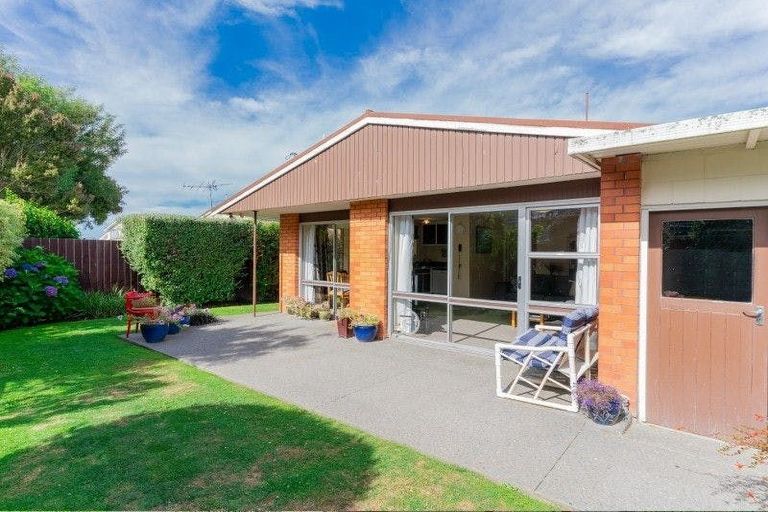 Photo of property in 9 Urella Place, Spreydon, Christchurch, 8024