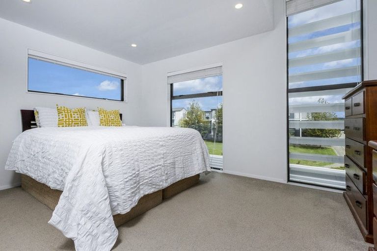 Photo of property in 1 Carder Court, Hobsonville, Auckland, 0618