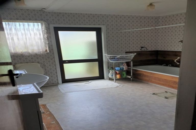 Photo of property in 15 Bridger Place, Eltham, 4322