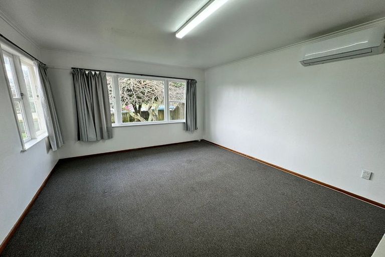 Photo of property in 16 Thompson Terrace, Manurewa, Auckland, 2102