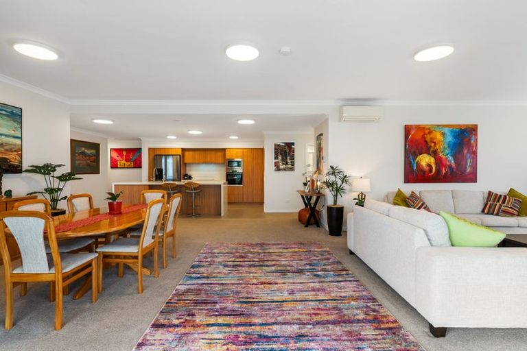 Photo of property in 77 Parkside Drive, Orewa, 0931