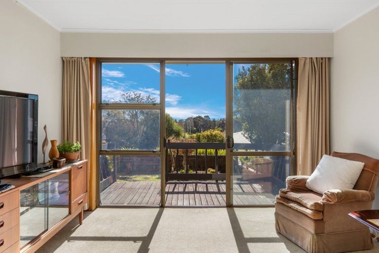 Photo of property in 1/239 Carrington Street, Vogeltown, New Plymouth, 4310