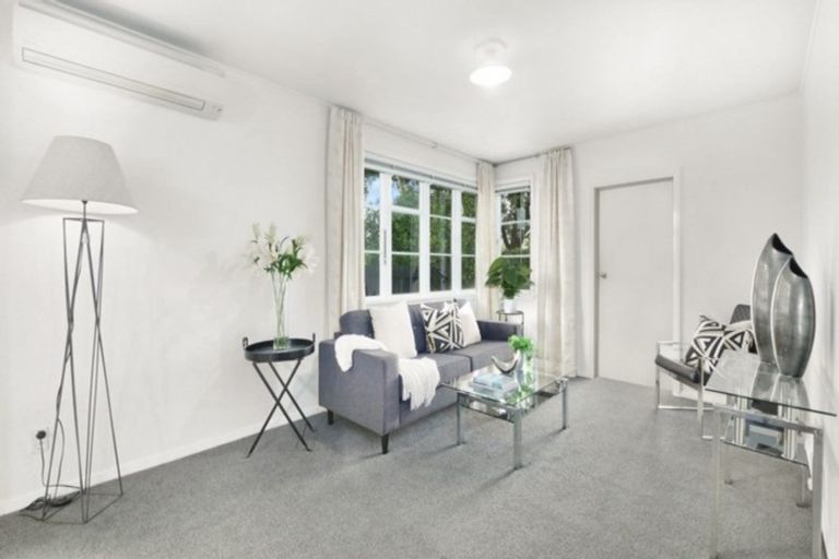 Photo of property in 3 Bateman Avenue, Bryndwr, Christchurch, 8053