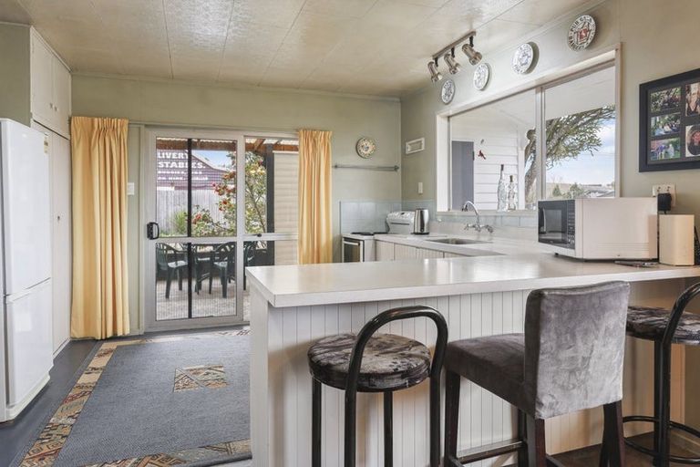 Photo of property in 15 Montrose Street, Waiau, 7332