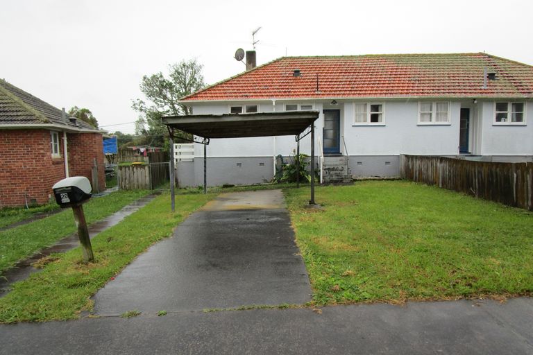 Photo of property in 20 Philomel Crescent, Bayswater, Auckland, 0622