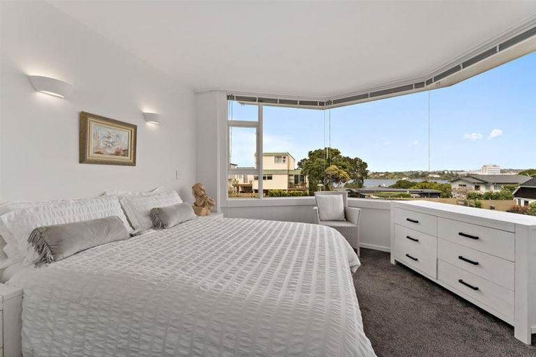 Photo of property in 1/90 Kitchener Road, Milford, Auckland, 0620