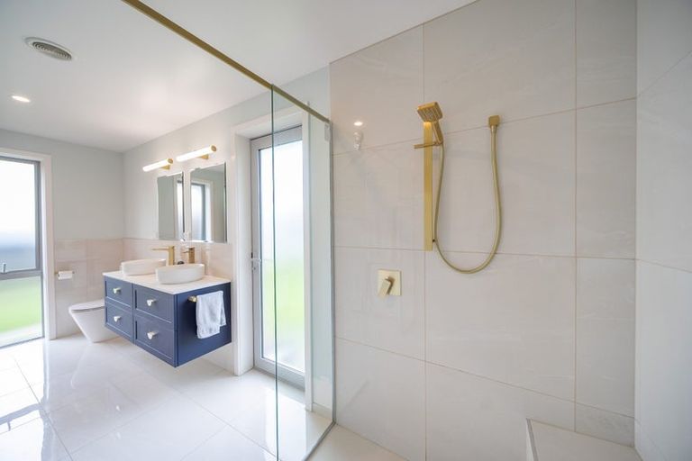 Photo of property in 61 Orbell Crescent, Te Anau, 9679