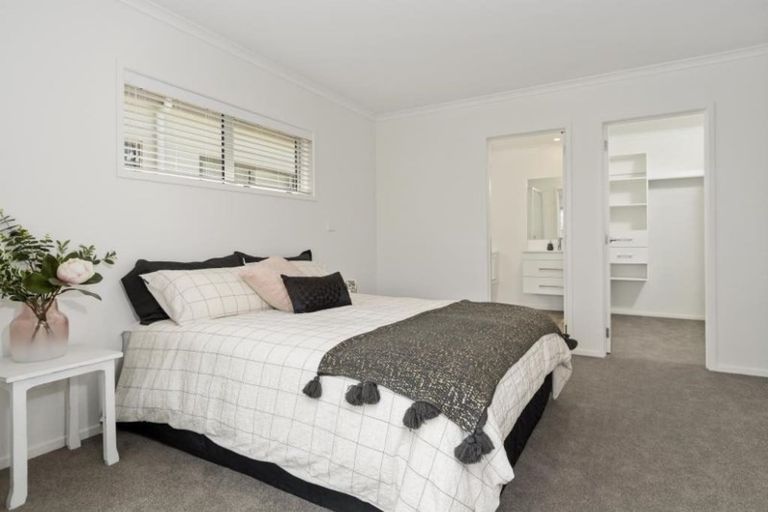 Photo of property in 10 Awatira Drive, Papamoa Beach, Papamoa, 3118