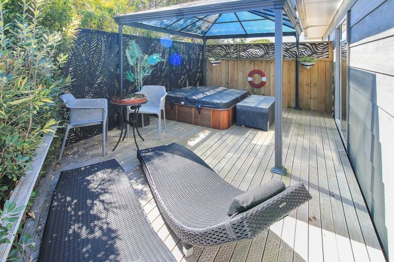 Photo of property in 44 Seabury Avenue, Foxton Beach, Foxton, 4815