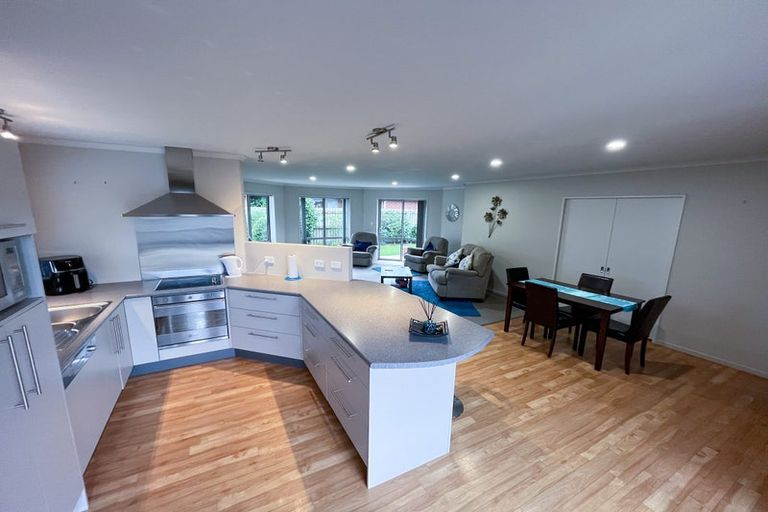 Photo of property in 1 Stanwood Grove, Darfield, 7510