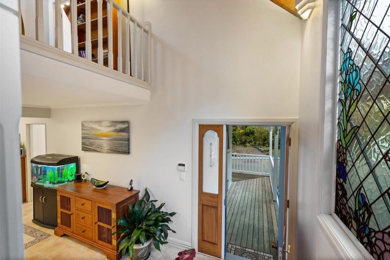 Photo of property in 4 Kitewaho Road, Swanson, Auckland, 0816