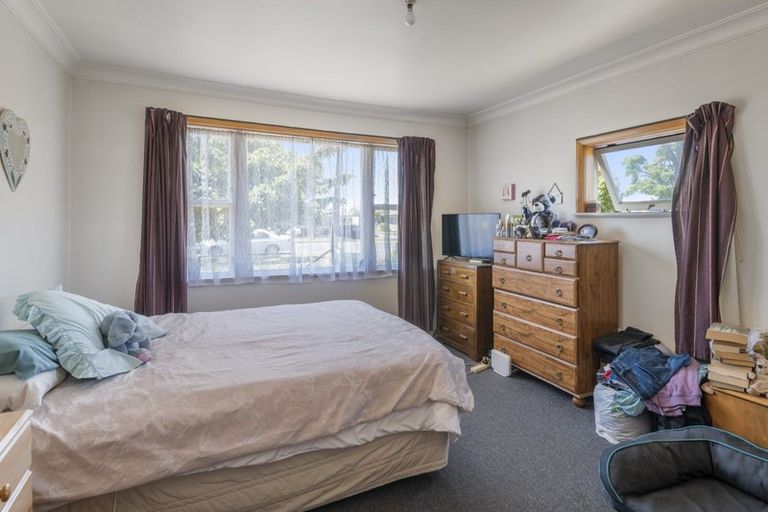Photo of property in 147 Queen Street West, Levin, 5510