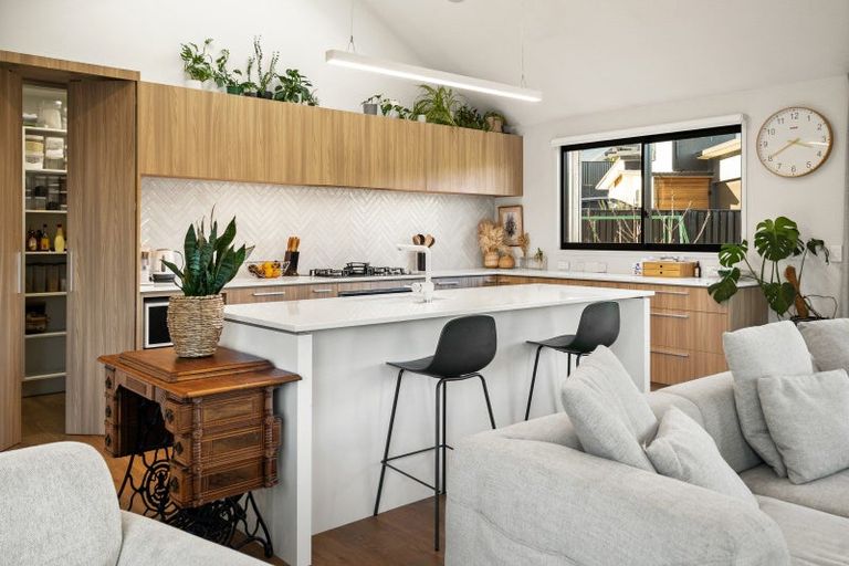 Photo of property in 5 Goddard Way, Sawyers Bay, Port Chalmers, 9023