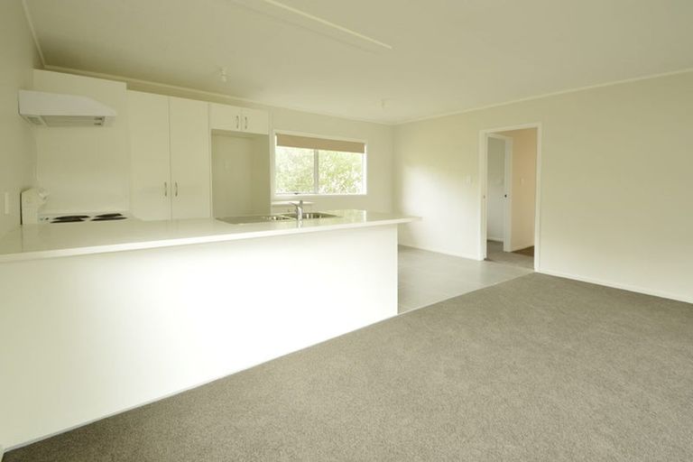 Photo of property in 72b Swaffield Road, Papatoetoe, Auckland, 2025
