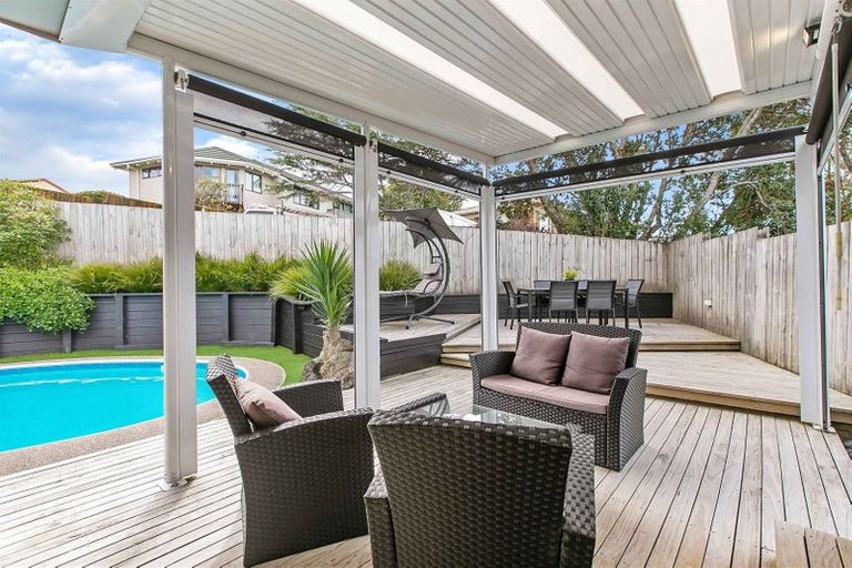 Photo of property in 1/40 Becroft Drive, Forrest Hill, Auckland, 0620