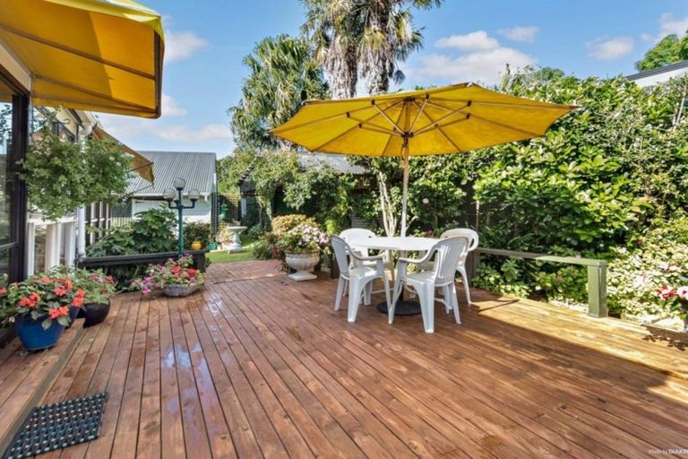 Photo of property in 1/172 Campbell Road, Greenlane, Auckland, 1061