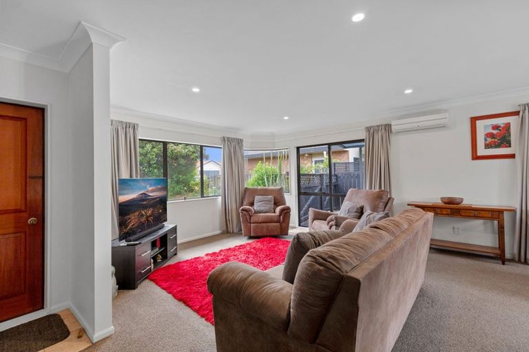 Photo of property in 55 Kane Road, Papamoa Beach, Papamoa, 3118