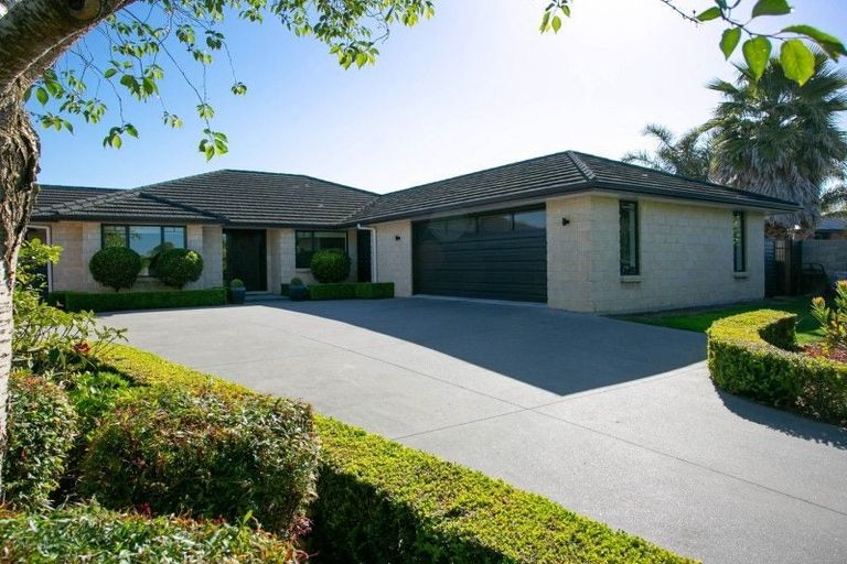 Photo of property in 13 Naomi Place, Cambridge, 3434