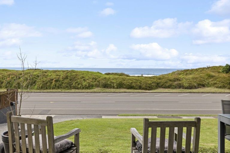 Photo of property in 129b Marine Parade, Mount Maunganui, 3116