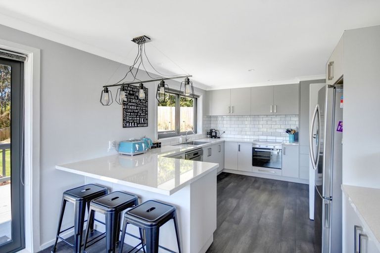 Photo of property in 16 Owen Street, Green Island, Dunedin, 9018