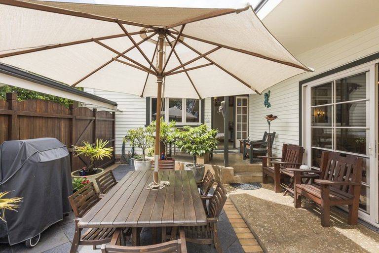 Photo of property in 17 Beresford Street, Takaro, Palmerston North, 4410