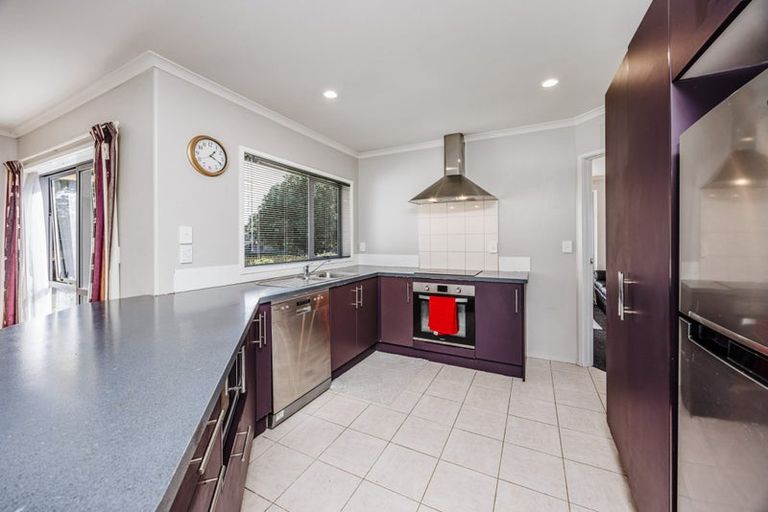 Photo of property in 13 Glenross Drive, Wattle Downs, Auckland, 2103