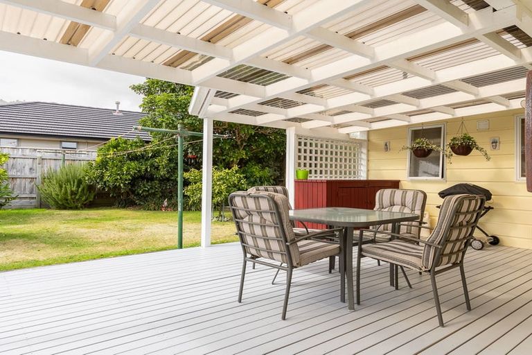 Photo of property in 15 Belvedere Avenue, Waikanae, 5036