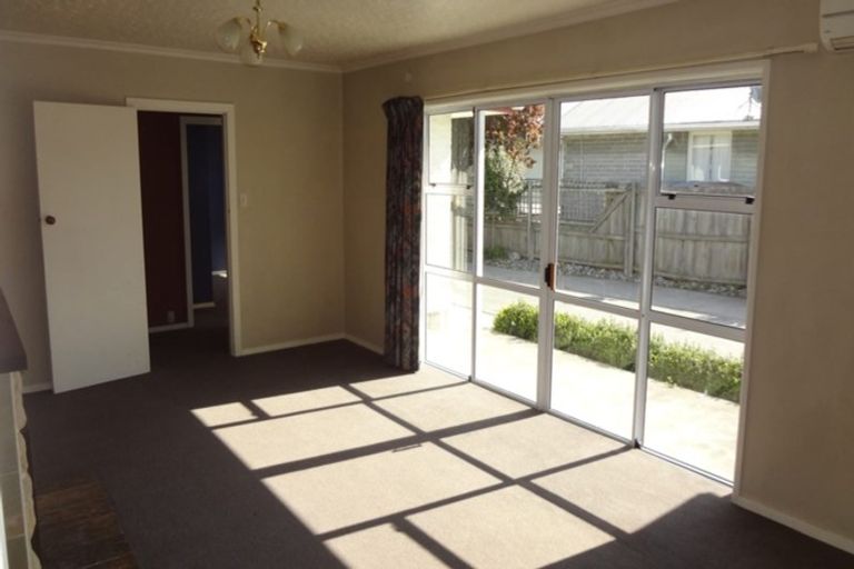 Photo of property in 1/210 Yaldhurst Road, Avonhead, Christchurch, 8042