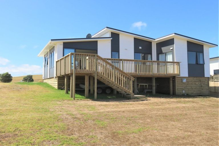 Photo of property in 33 Sunset Drive, Baylys Beach, Dargaville, 0377