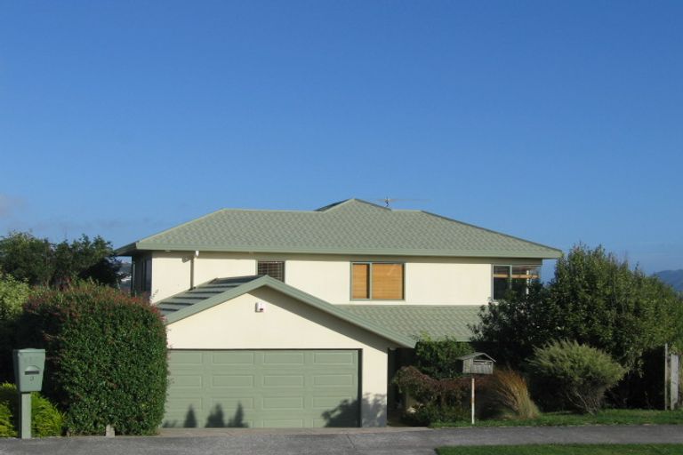 Photo of property in 5 Padstow Place, Camborne, Porirua, 5026