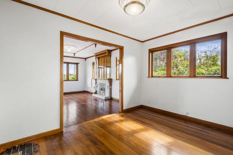 Photo of property in 108 Eversleigh Road, Belmont, Auckland, 0622