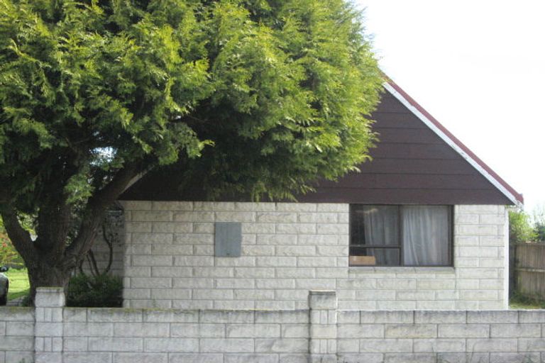 Photo of property in 29 Momorangi Crescent, Redwood, Christchurch, 8051